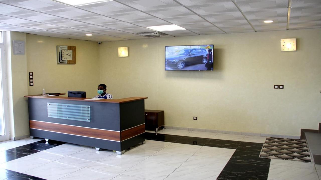Benin City Center Hotel Котону Экстерьер фото